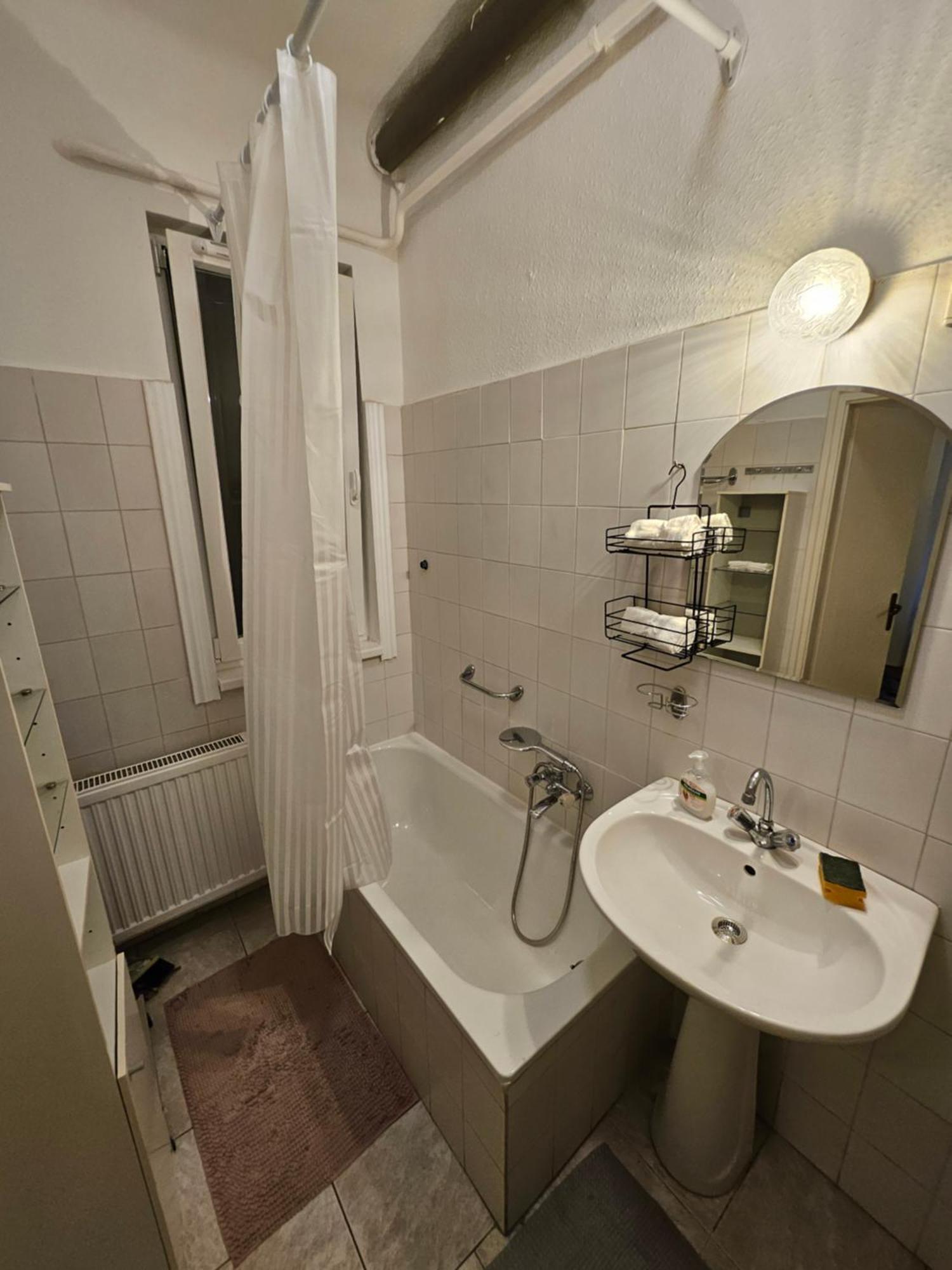 Pet Friendly 2Bdr Apartment Budapest Eksteriør billede