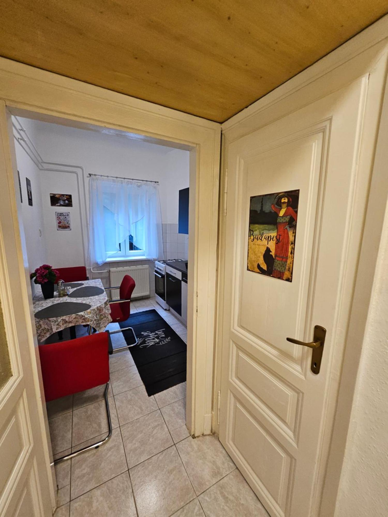 Pet Friendly 2Bdr Apartment Budapest Eksteriør billede